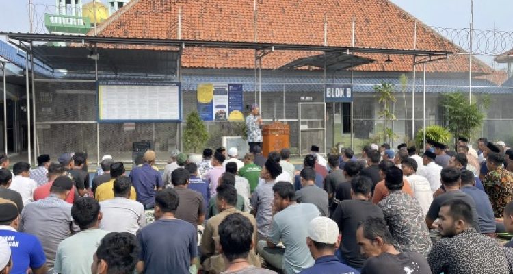 Rumah Tahanan Negara (Rutan) Kelas IIA Pekalongan menggelar Shalat Istisqa